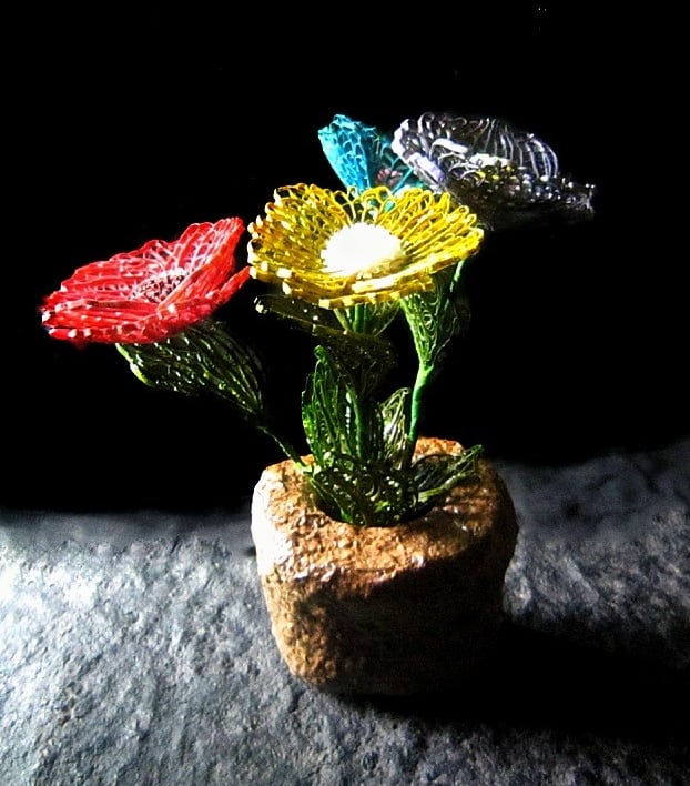 Recycled paper quilling poppy vase 