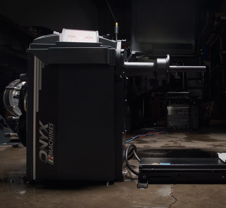 Onyx Space Saver Wheel Balancer