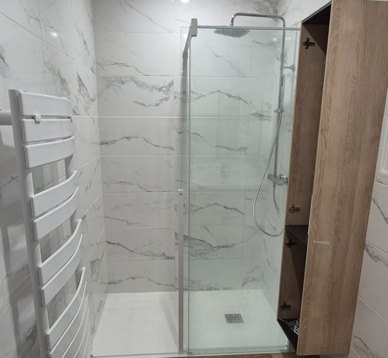 sèche serviette, douche design, receveur douche extra plat, receveur douche, douche encastrée