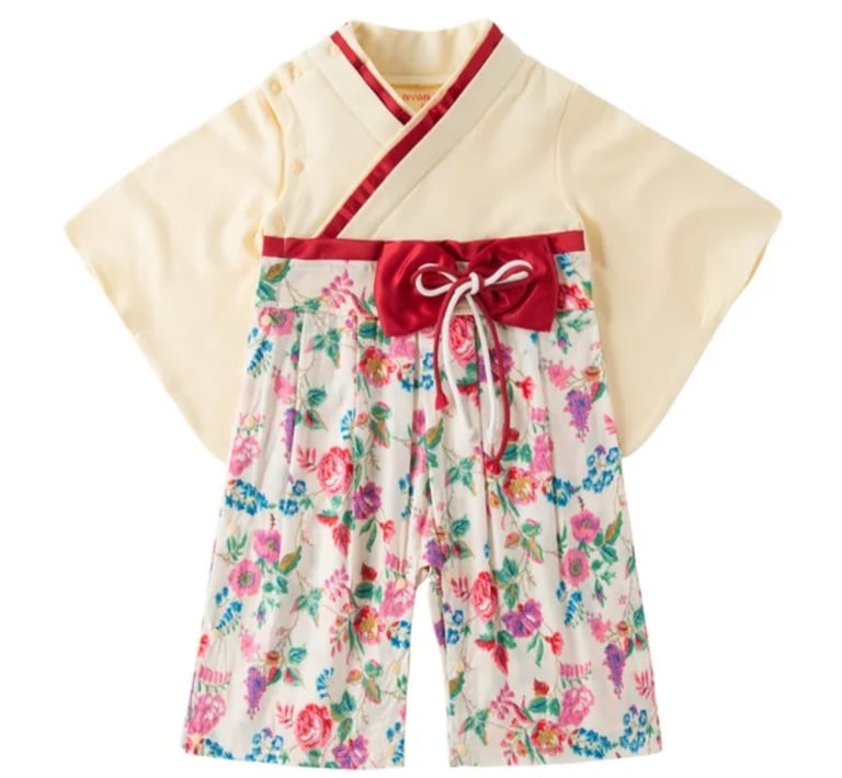 bebe sakura, baby yukata/hakama in beige and floral pattern with red bow