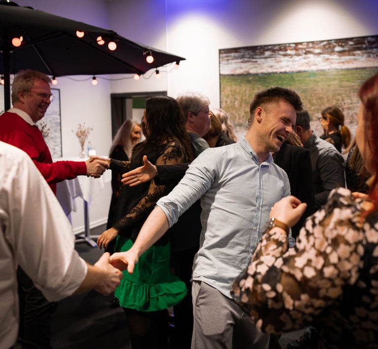 Latter er et sprog, som ventilerer vores følelser