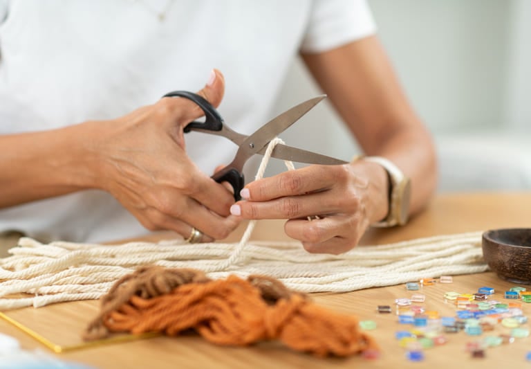 Trabajamos con el macramé para lograr diseños únicos.