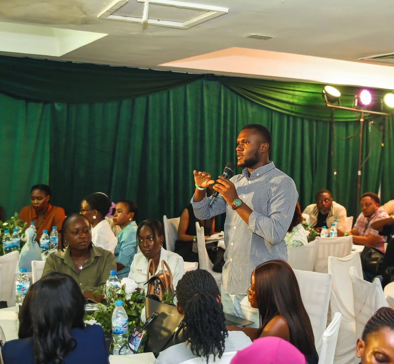 Participant asking the panelists questions