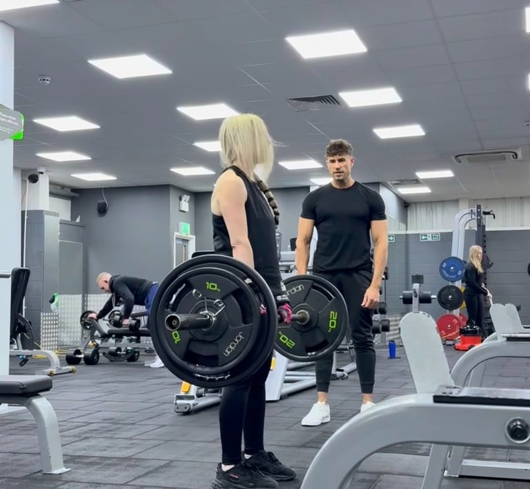 Personal Trainer Crawley - Client