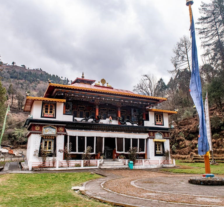 LACHUNG HOMESTAY