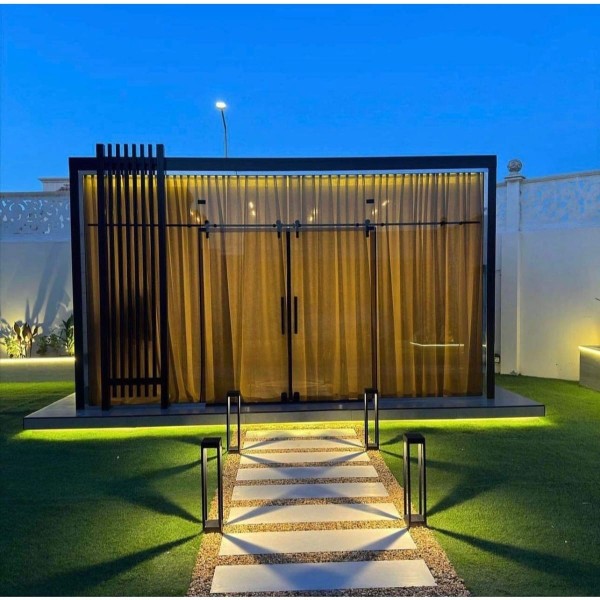 غرف زجاجية غير مكشوفه