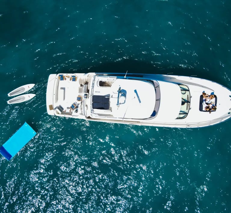 Yate Mckinna 70 en renta cabo san lucas drone