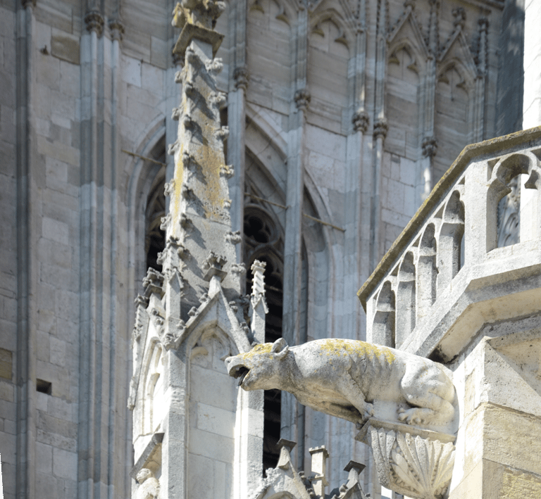 Wasserspeier am Regensburger Dom St. Peter.