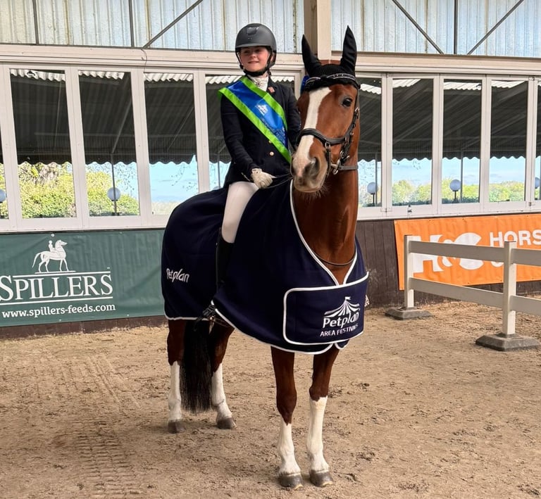 Rosie Shaw on her horse