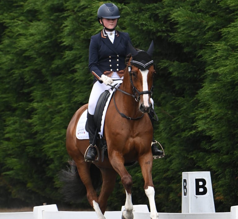 Rosie Shaw on her horse