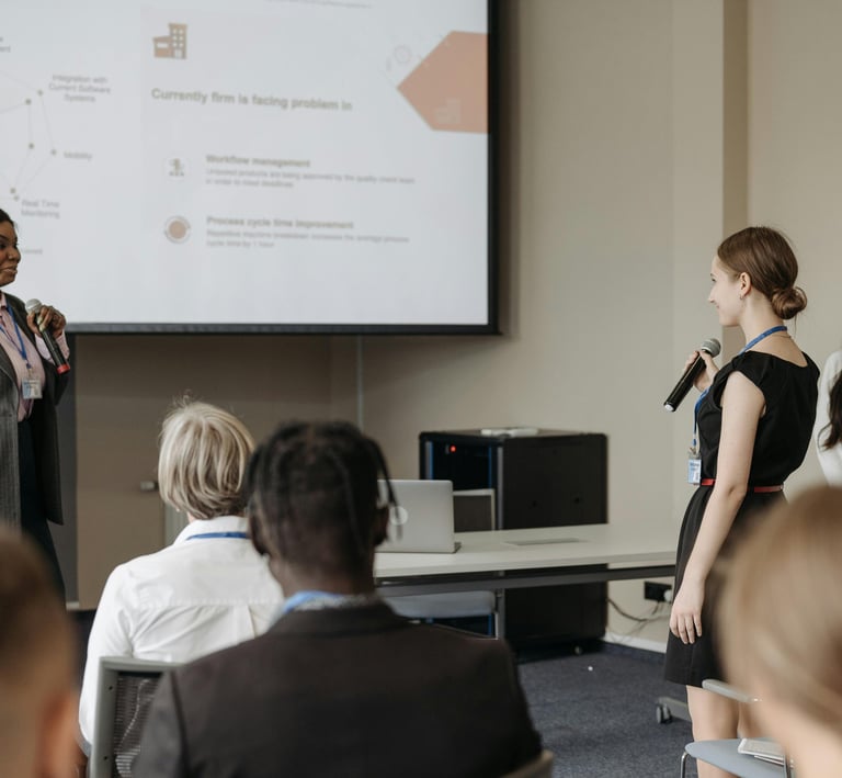 Projector and Projection screen rental