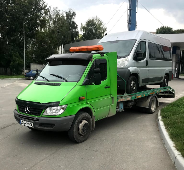 <img src="evakuator-ternopil.jpg" alt="Евакуатор Тернопіль послуги евакуаціі">