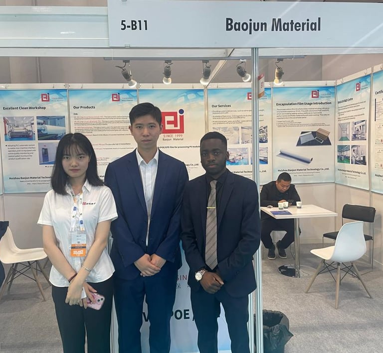  Tanaka Muvezwa at SolarEx Expo Istanbul, Representing Zimbabwe with firms from Xi Jinp Pings CHina 