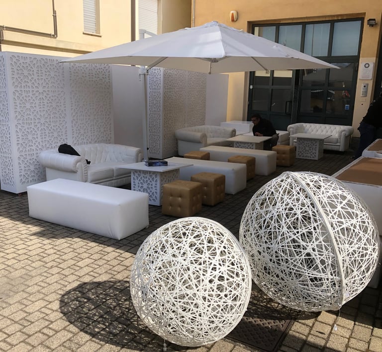 in tutti i nostri Loft per eventi, possiamo allestirli a vostro piacimento