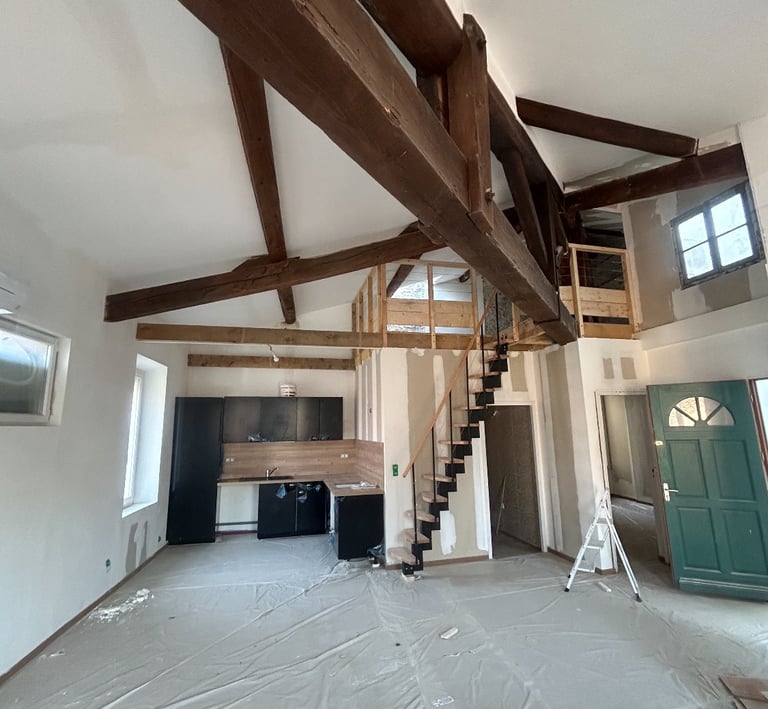 Creation mezzanine et rénovation totale hors peinture