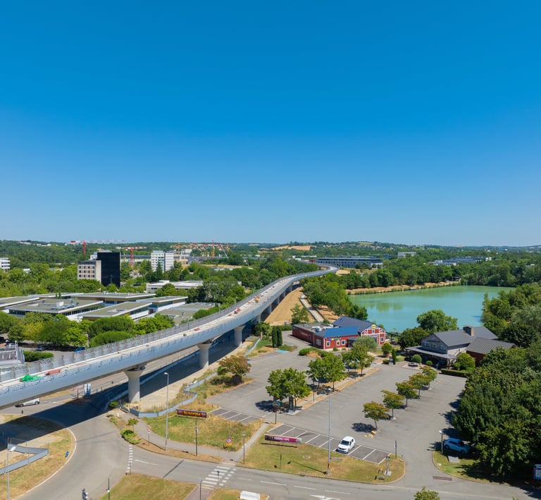 Photo drone métro de Toulouse – prise de vue aérienne par Red Epic Studio.