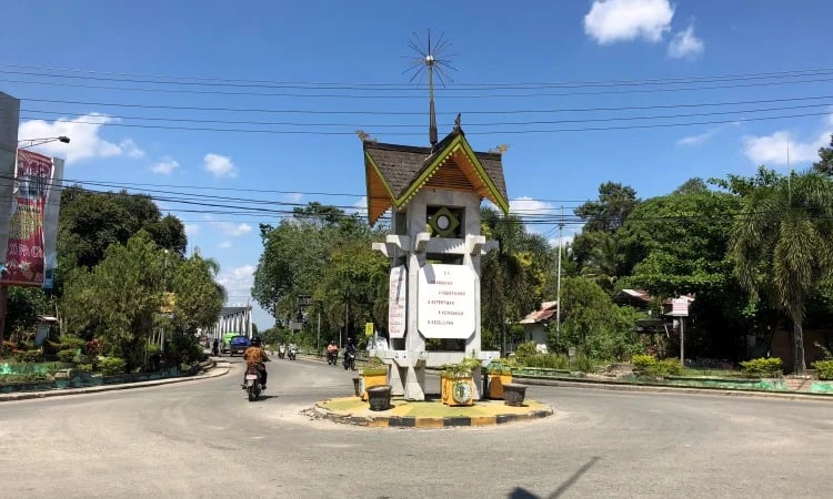 Tugu Jam Sintang