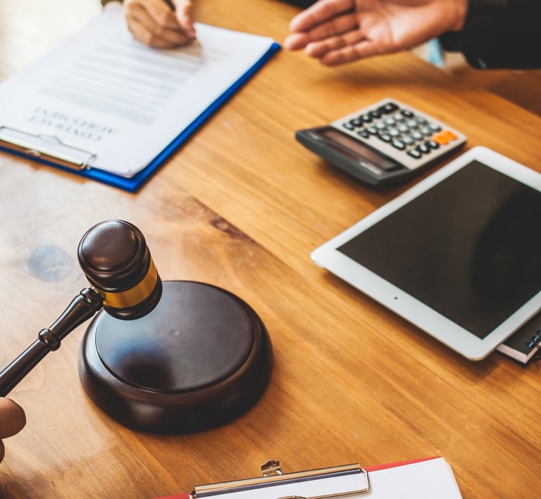 Notary Public Notarizing document