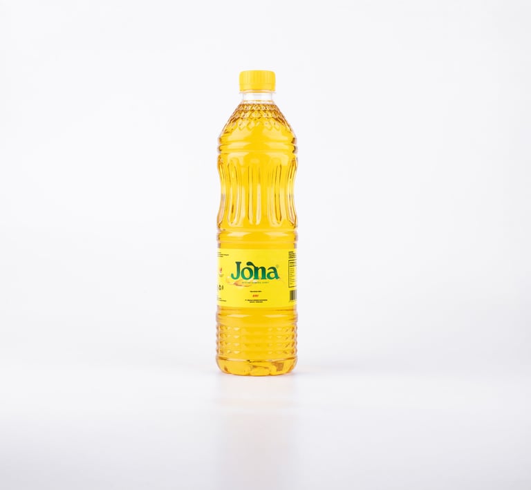 Minyak goreng Jona kemasan botol 1 liter, jernih dan berkualitas dari PT. Bejana Moerni Indonesia.