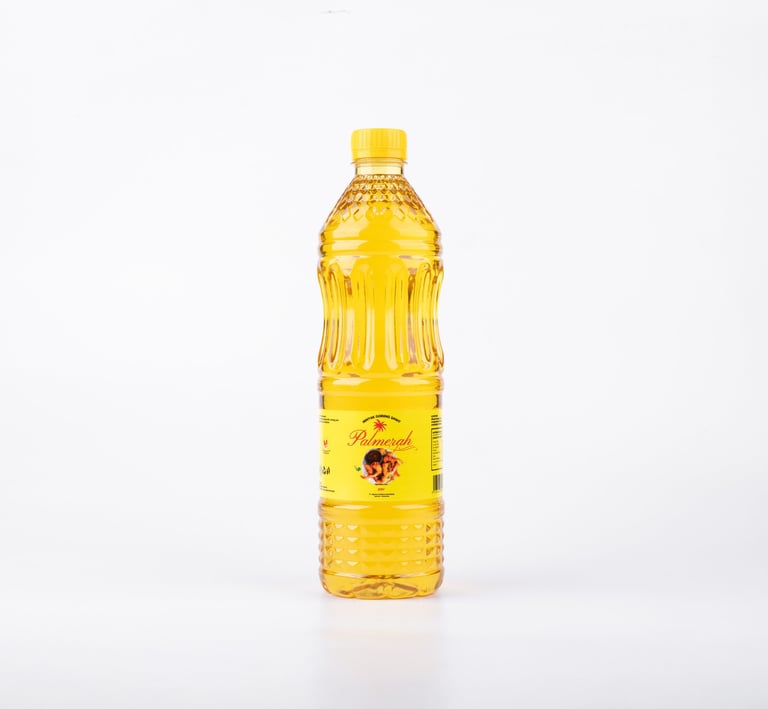 Minyak goreng Palmerah 1 liter, minyak jernih untuk menghasilkan gorengan renyah dan lezat.