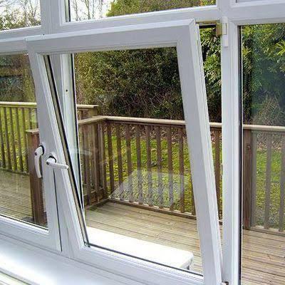 ventana de pvc  abierta vidrio acustico crital doble 