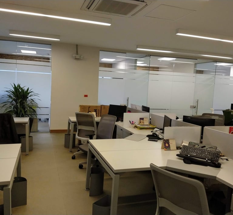 Polarizacion de apartamentos, casas y oficinas. Vidrios, ventanas, privacidad, pelicula polarizada