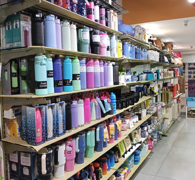 Produtos escolares de qualidade em papelaria local