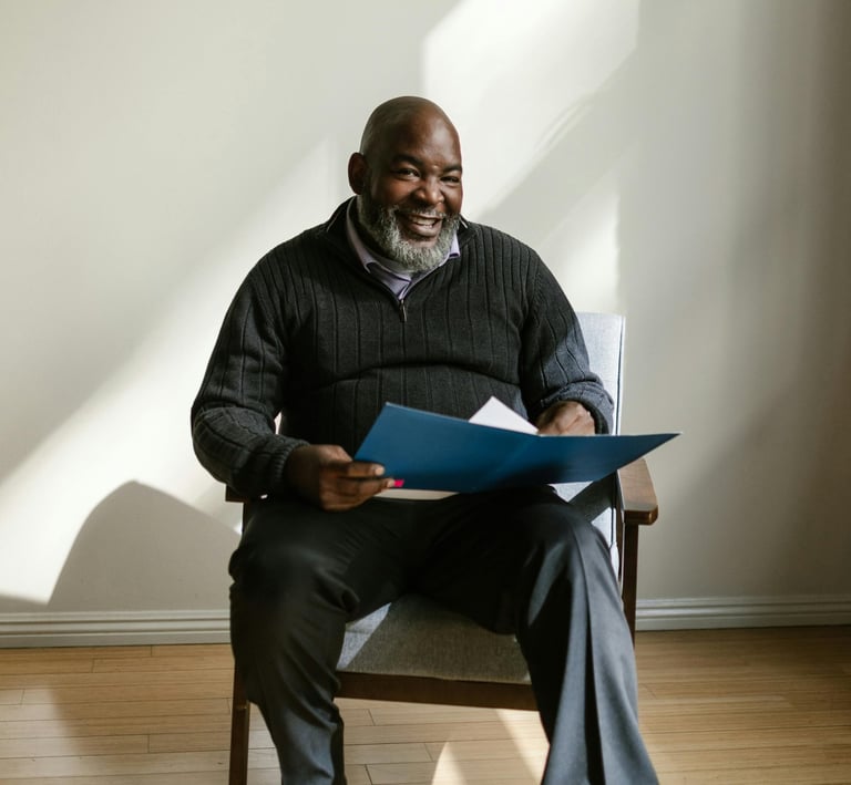 Online English lessons for seniors taught by an experienced teacher in a calm, supportive, and easy-