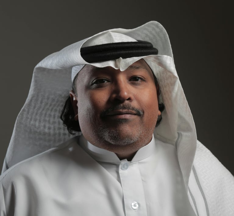 Private online English lessons for adults with a qualified English teacher focusing on practical com