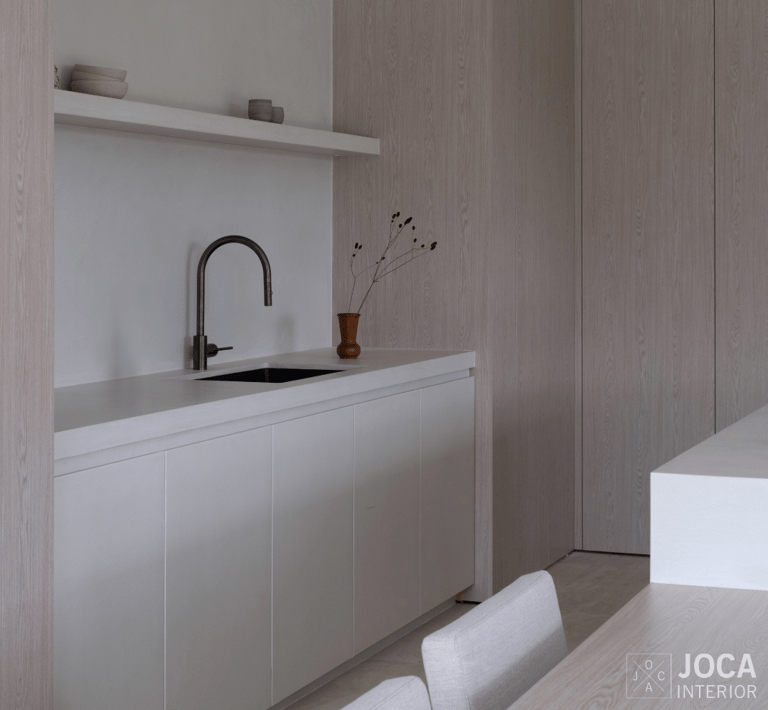 Keuken aanrecht meubels bekleed in Microtopping door Joca Interior