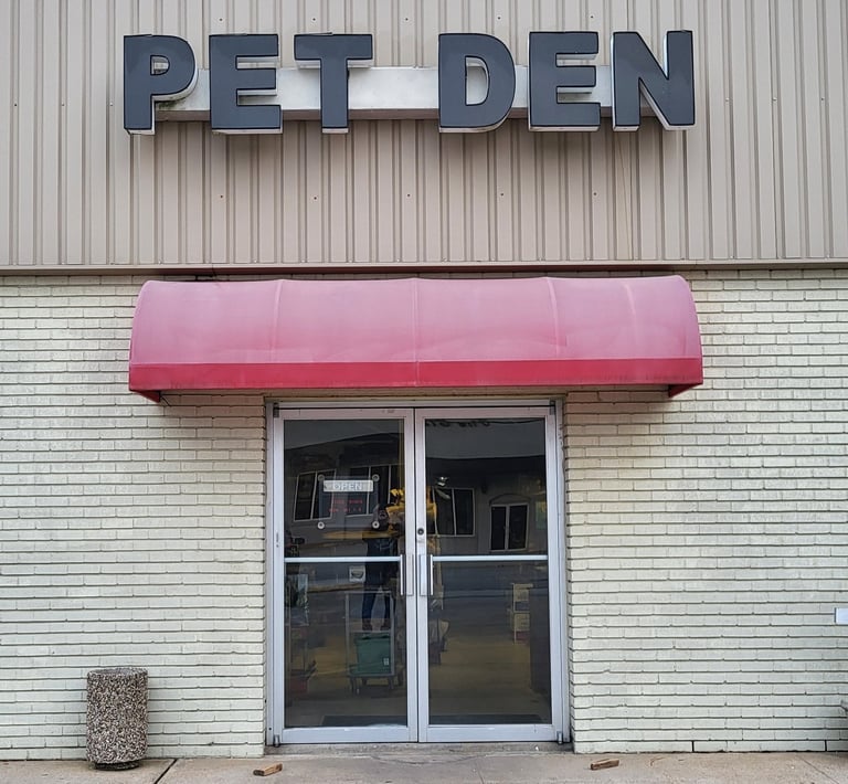 Store front-Pet Den