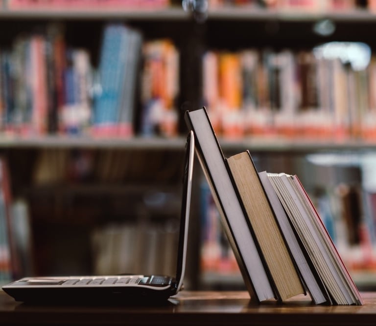 Afaq 360 bookstore