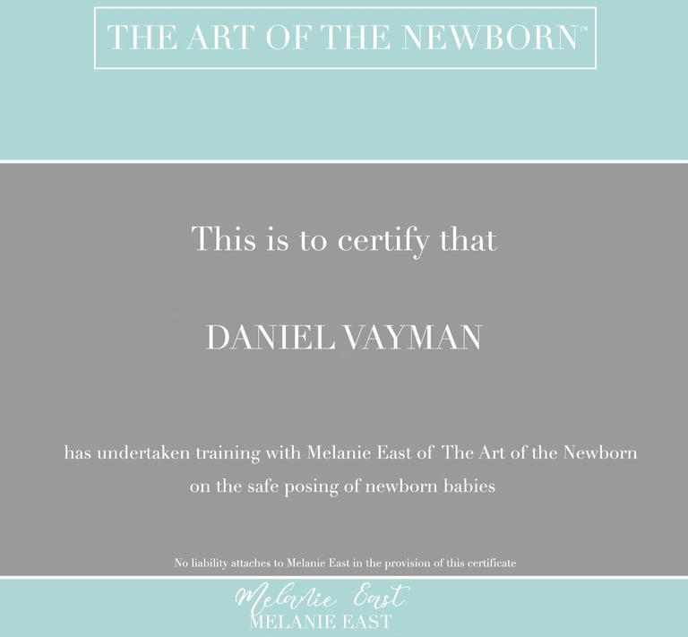 a certificate of training as a newborn photographer