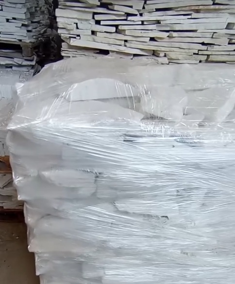 pedra moledo caco almofadado embalado no palete direto da pedreira jazida própria melhor preço linda