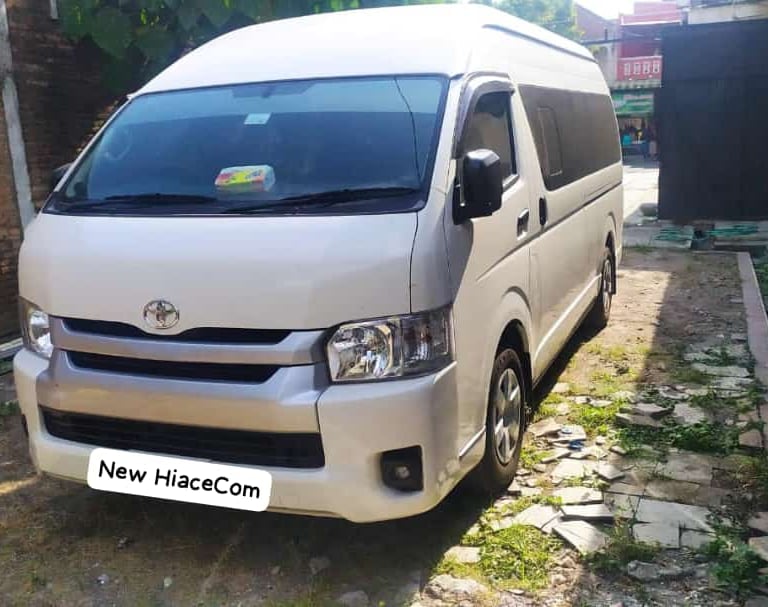 Toyota Hi Ace Commuter rental