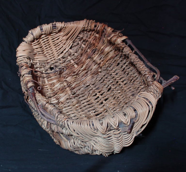 My first ribbed basket, three point lashing, natural materials