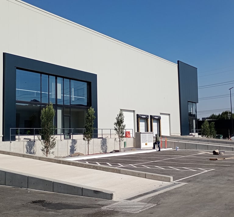 Parque Industrial en Toluca Blvd. Aeropuerto con espacios desde 300 m2 hasta 2,400 m2