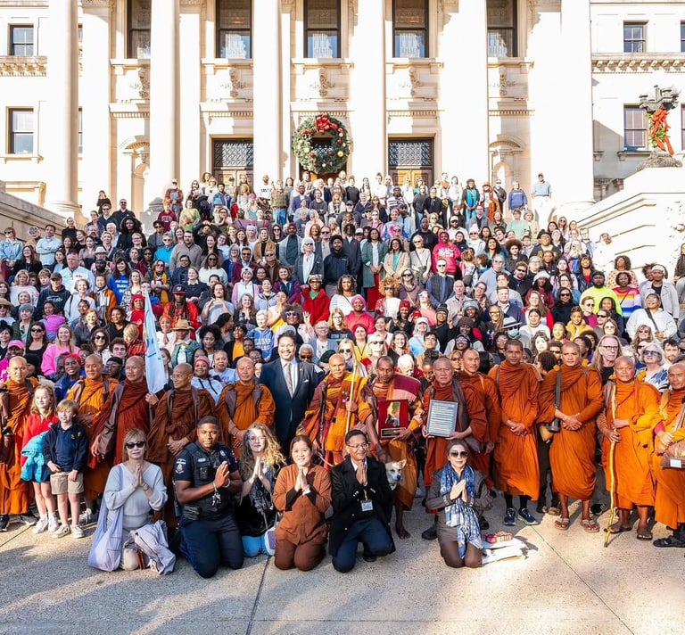 walkforpeace monks and peoples
