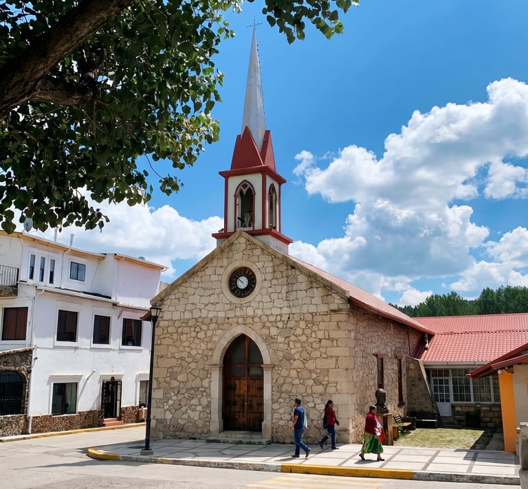 Iglesia Cristo Rey en Creel, Chihuahua