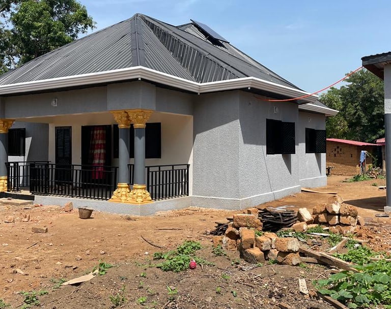 Maison moderne construite à Telemele en Guinée par AGRIMMOPRES