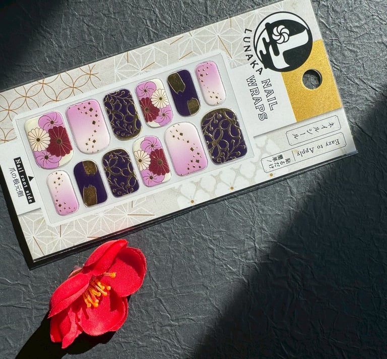 月下美人のネイルシールのパッケージ