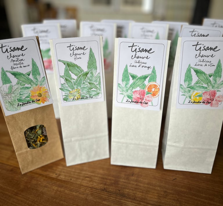 différente tisanes de chanvre avec de l'hibiscus citron et orange