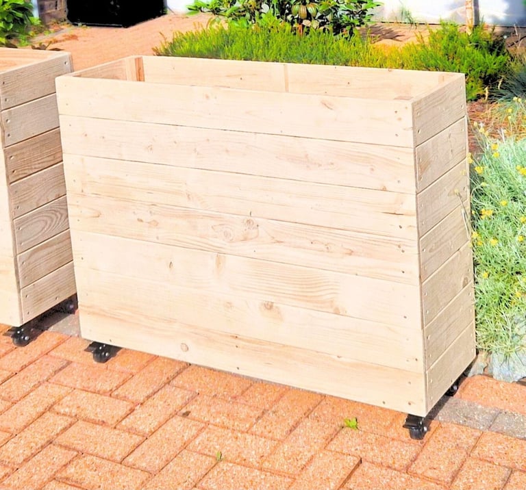 commercial planter restaurant planter on wheels shallow bottom WOODEN OUTDOOR PLANTER GARDEN SOLID WOOD HANDMADE UK LONDON TH