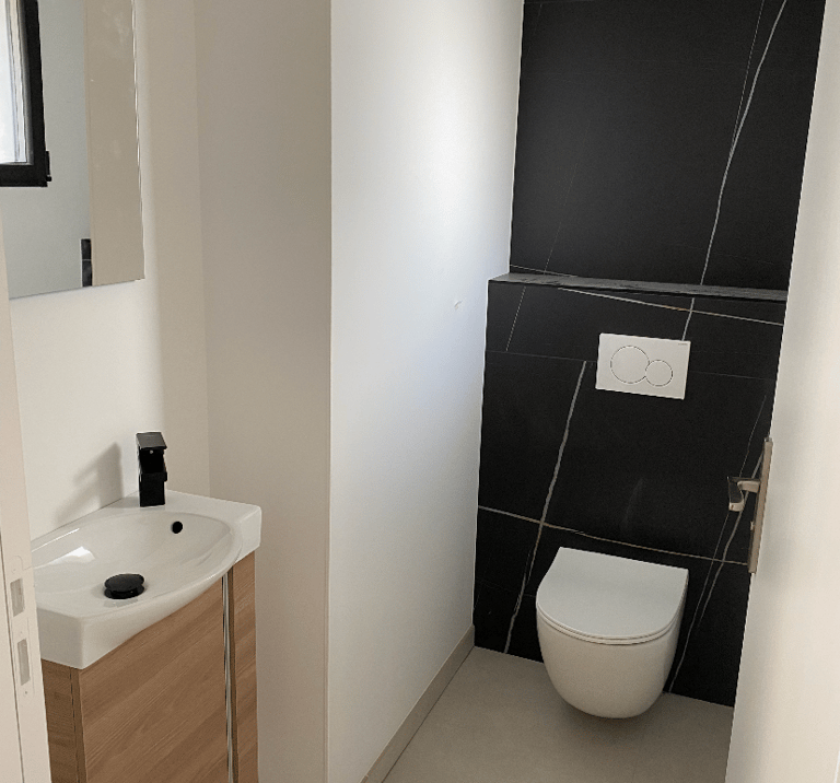 toilettes maison neuve
