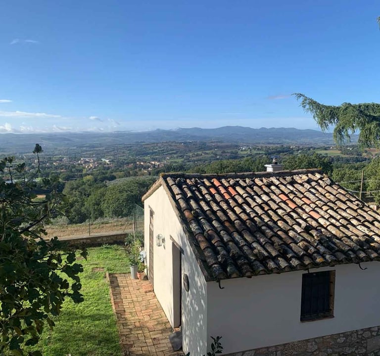 holiday house with swimming pool in Umbria Italy