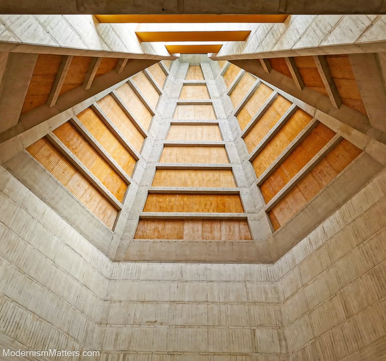 Clifton Cathedral (interior) ● Bristol, UK ● Ronald Weeks - Percy Thomas Partnership ● 1970-1973