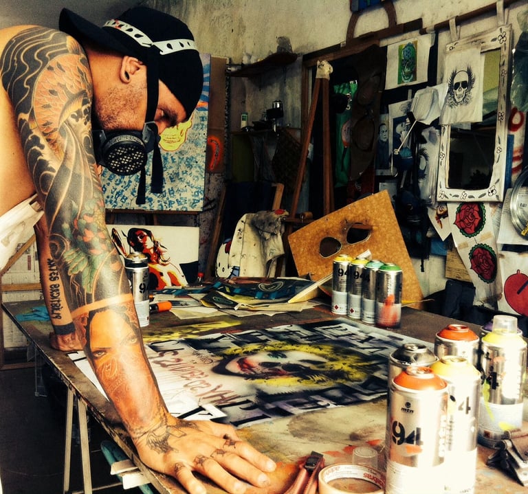 Detalhes meticulosos da pintura personalizada de Sérgio Astral.