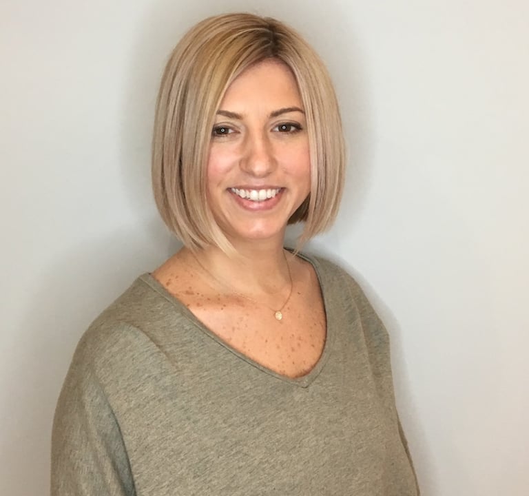 Haircut blonde Siren client.