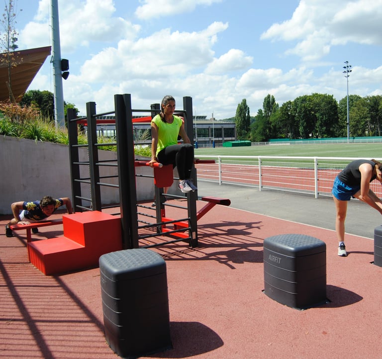 lauko gimnastikos irenginiai