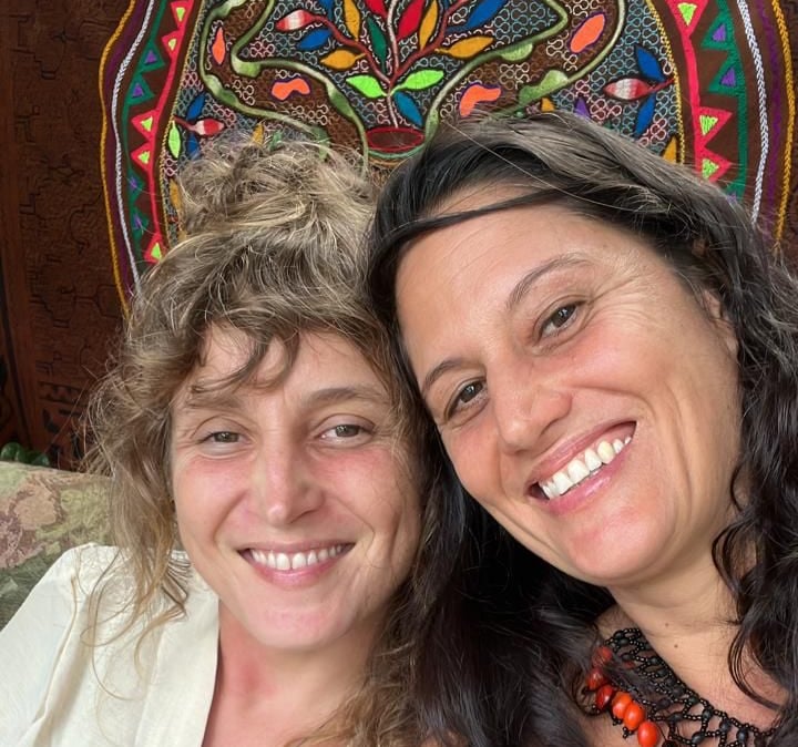 Jana y Chantal, fundadoras de Shaya Yoga